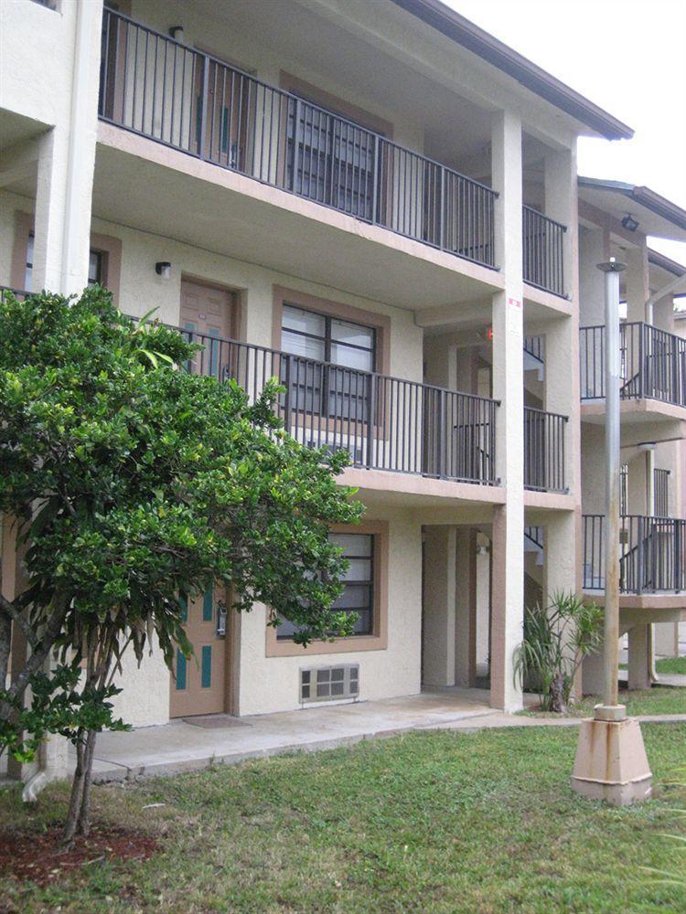 Homing Inn - Boynton Beach Kültér fotó